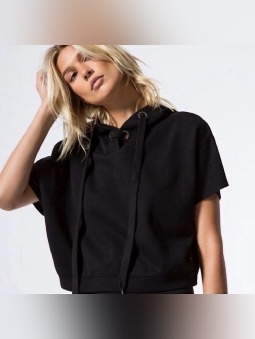 Alo Yoga Realm Short Sleeve Cropped Pullover Hoodie Black Boxy Oversized workout